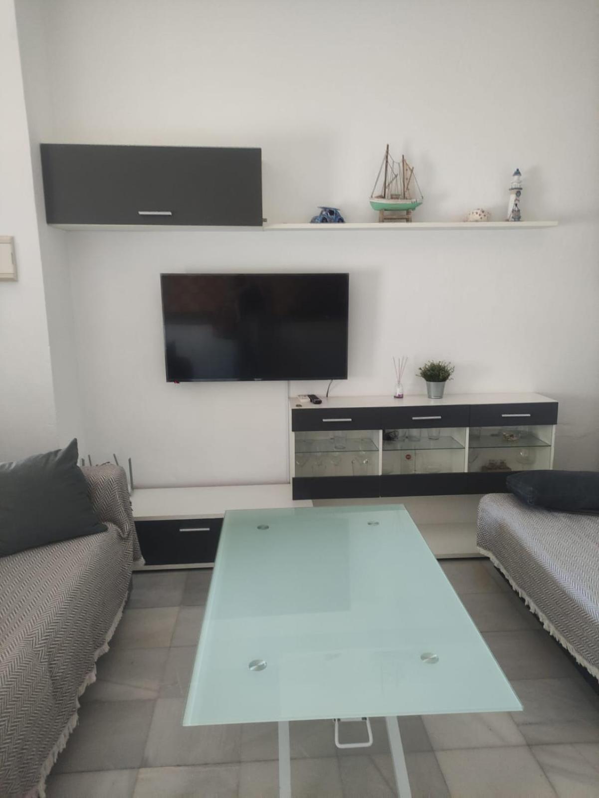 Apartamento En Planta Baja Con Vistar Al Mar كونيل ذي لا فرونتيرا المظهر الخارجي الصورة