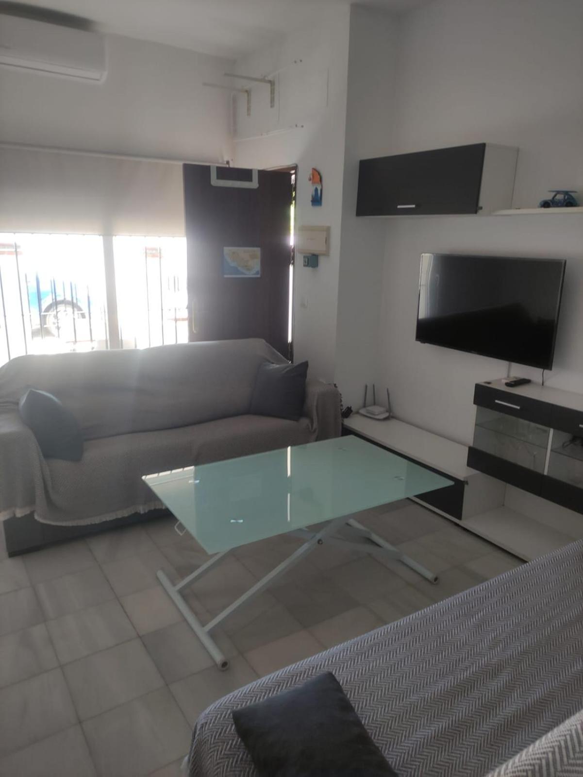 Apartamento En Planta Baja Con Vistar Al Mar كونيل ذي لا فرونتيرا المظهر الخارجي الصورة