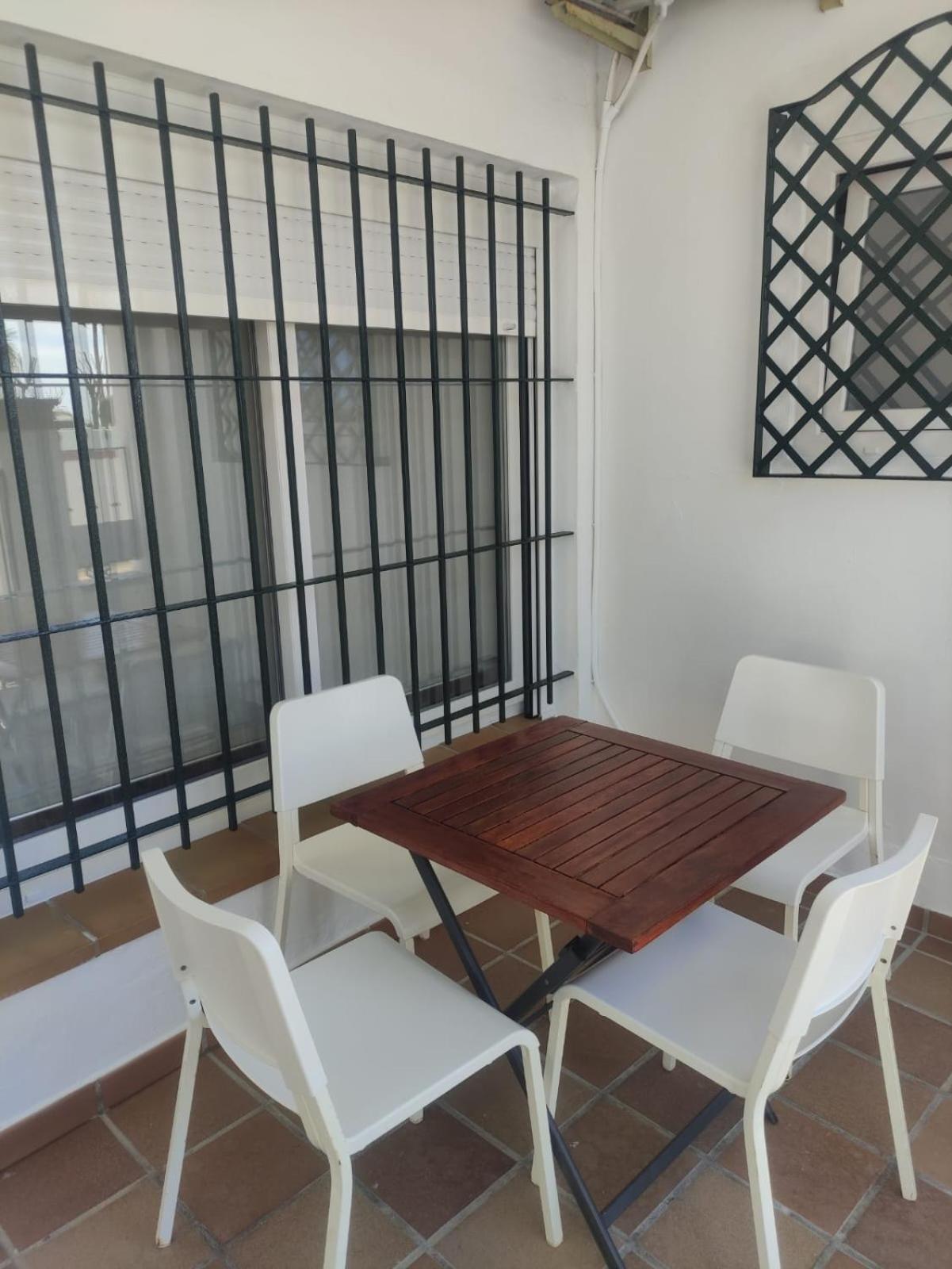 Apartamento En Planta Baja Con Vistar Al Mar كونيل ذي لا فرونتيرا المظهر الخارجي الصورة