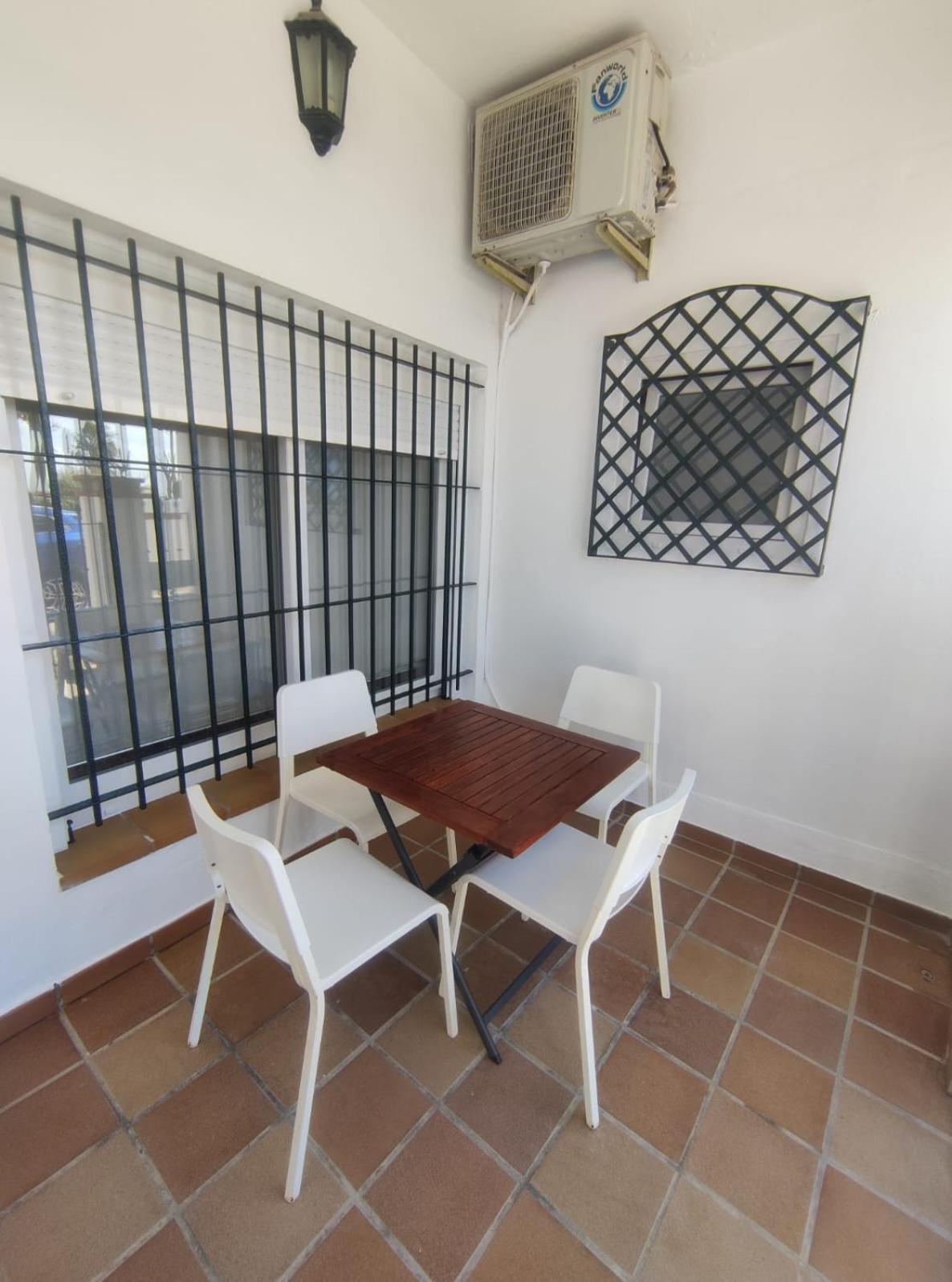 Apartamento En Planta Baja Con Vistar Al Mar كونيل ذي لا فرونتيرا المظهر الخارجي الصورة